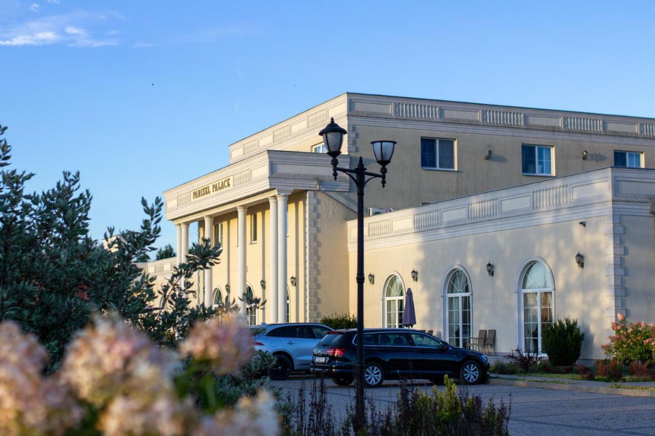 Parisel Palace Centrum Konferencyjno-Wypoczynkowe Klimki Pod Lukowem Exterior foto