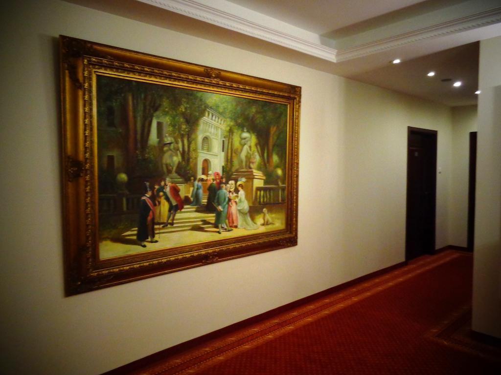 Parisel Palace Centrum Konferencyjno-Wypoczynkowe Klimki Pod Lukowem Exterior foto